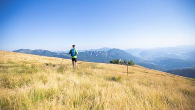 Randonneur sur le Monte Bar. Copyright Davide Adamoli